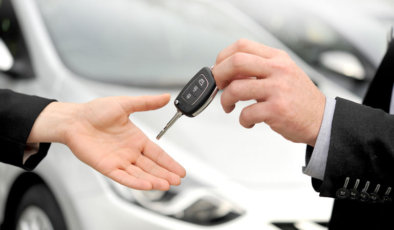 Things to Check before Hiring a Car - Gold Coast